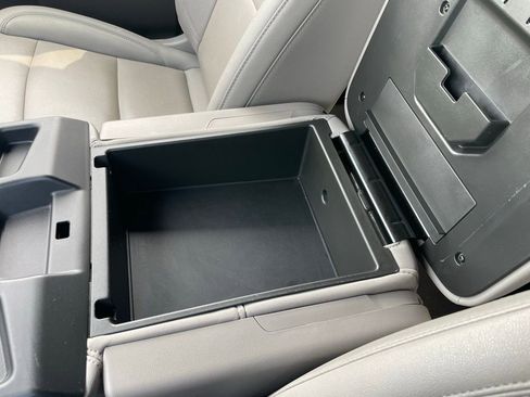 Used 2025 GMC Sierra 1500 SLT image 50