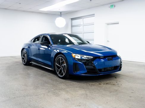 Used 2023 Audi RS e-tron GT w/ Carbon Performance Package image 30