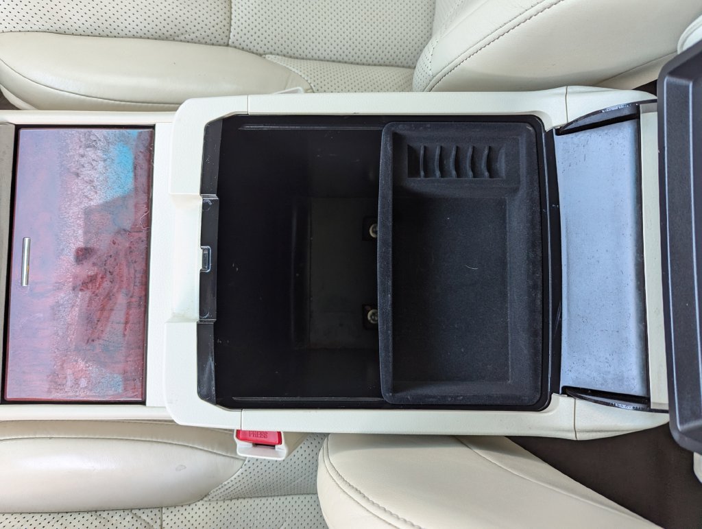 Used 2011 Lexus GX 460 AWD/4WD image 31