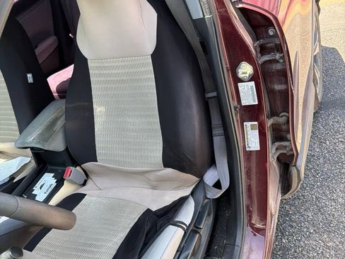 Used 2017 Honda CR-V LX image 5