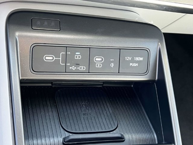 Certified 2026 Hyundai Kona Limited AWD/4WD image 32