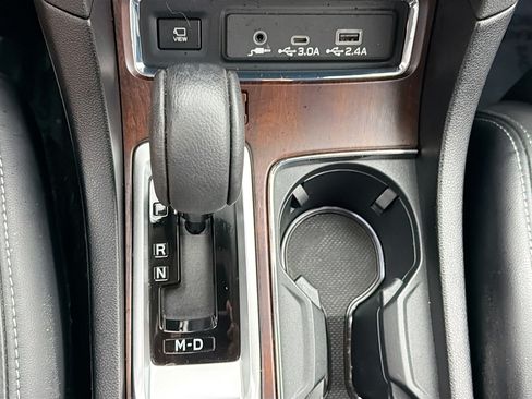 Used 2024 Subaru Ascent Touring AWD/4WD image 30