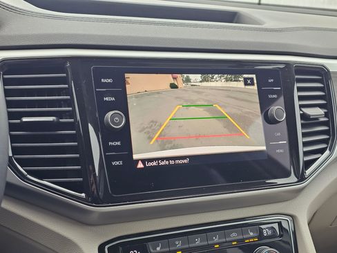 Used 2023 Volkswagen Atlas SE image 22