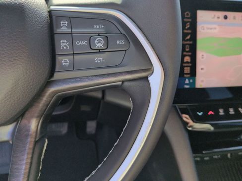 New 2026 Jeep Grand Cherokee Altitude AWD/4WD image 22