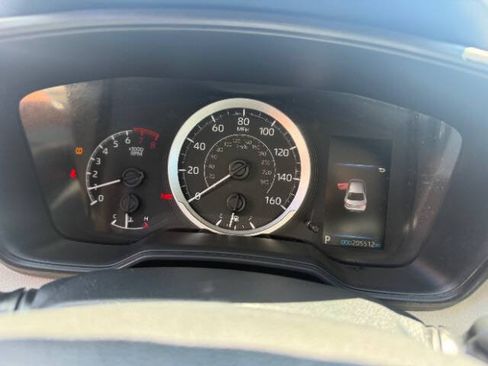 Used 2020 Toyota Corolla LE FWD image 13