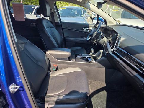 Used 2023 Kia Sportage EX AWD/4WD image 27