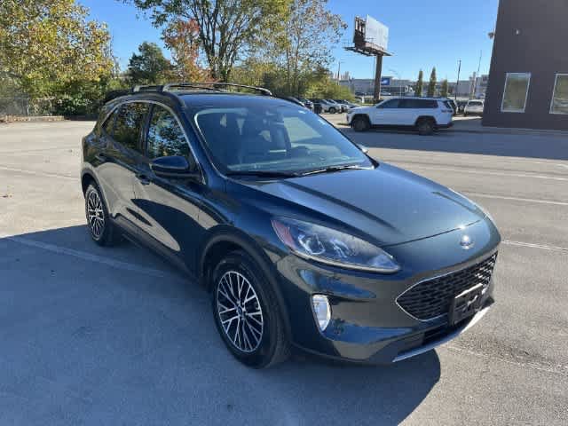 Used 2022 Ford Escape SEL w/ Technology Package FWD image 2