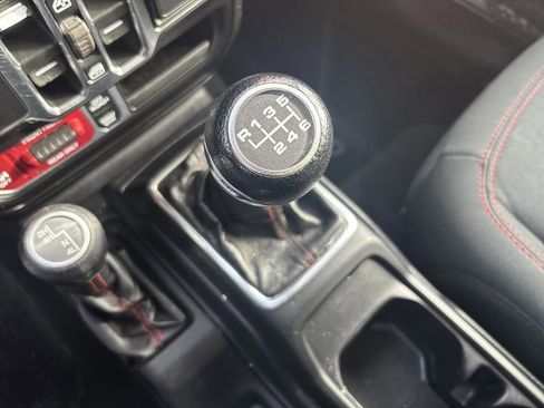 Used 2021 Jeep Wrangler Unlimited Rubicon image 21