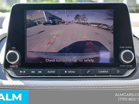 Used 2023 Nissan Rogue SV image 29