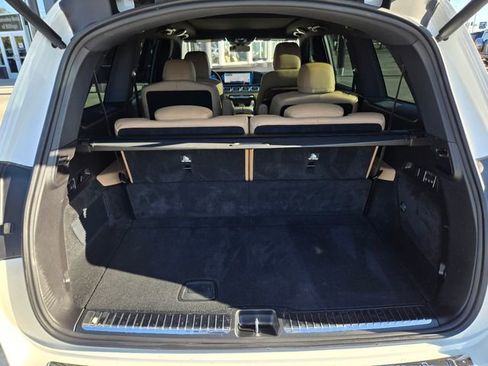Used 2024 Mercedes-Benz GLS 580 4MATIC image 10