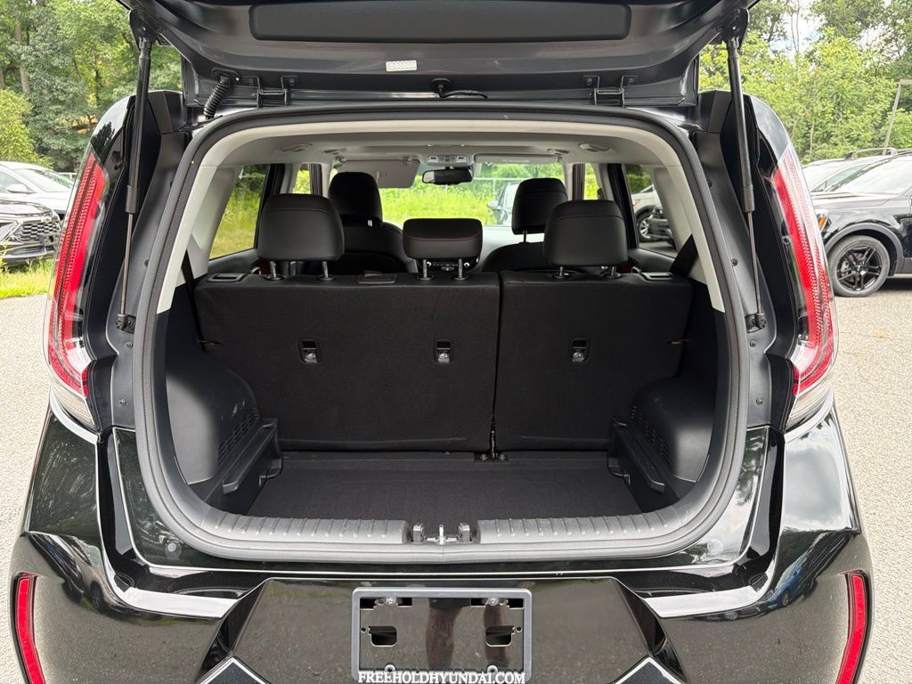 Used 2024 Kia Soul GT-Line FWD image 13