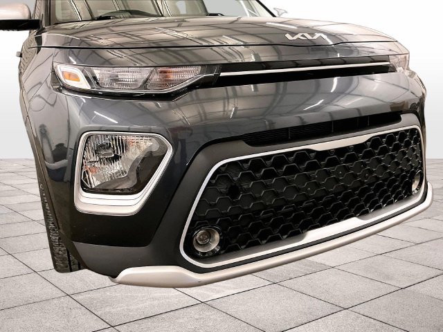 Used 2022 Kia Soul X-Line FWD image 28