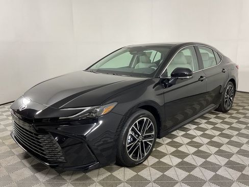 New 2026 Toyota Camry XLE w/ Premium Plus Package AWD/4WD image 3