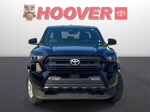 Used 2024 Toyota Tacoma SR5 AWD/4WD image 3