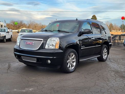 Used 2014 GMC Yukon Denali image 1