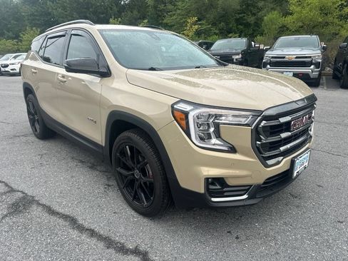 Certified 2023 GMC Terrain AT4 w/ Infotainment Package II AWD/4WD image 3