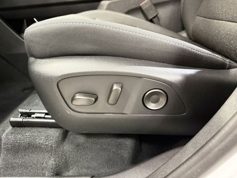 New 2026 Chevrolet Traverse LT w/ LPO, Floor Liner Package image 25