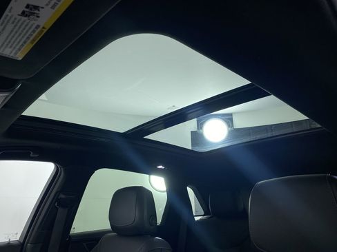 Certified 2022 Cadillac XT5 Premium Luxury w/ LPO, Floor Liner Package image 10