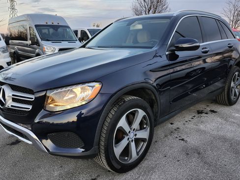 Used 2017 Mercedes-Benz GLC 300 w/ Premium 1 Package image 14