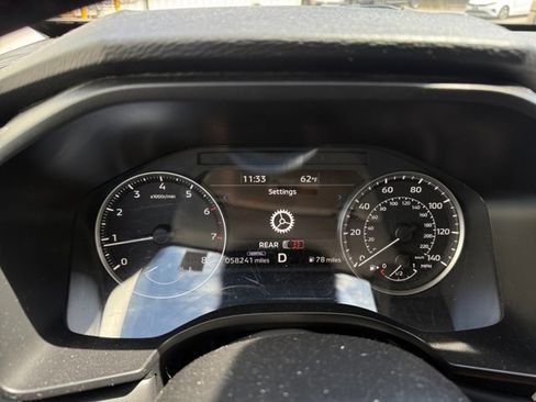 Used 2023 Mitsubishi Outlander SE AWD/4WD image 9