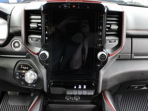 Used 2025 RAM 1500 Rebel image 15