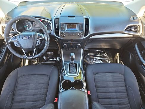 Used 2015 Ford Edge SEL image 9