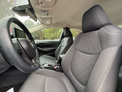 Used 2022 Toyota Corolla LE image 13
