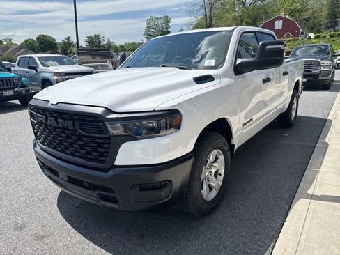 Used 2025 RAM 1500 Tradesman AWD/4WD image 3