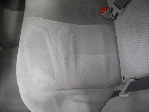 Used 2011 Toyota Camry LE image 20