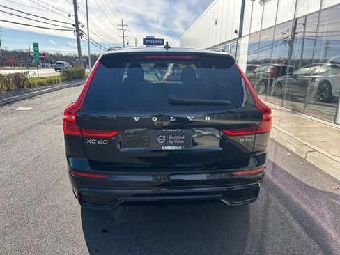Certified 2025 Volvo XC60 B5 Plus image 4