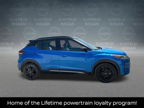 Certified 2023 Nissan Kicks SR w/ SR Premium Package FWD image 5