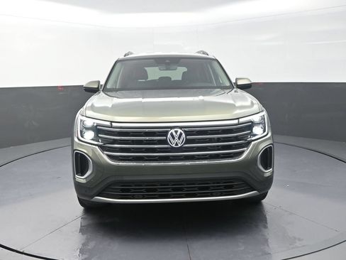 Used 2026 Volkswagen Atlas SE AWD/4WD image 2