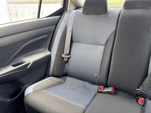 Used 2025 Nissan Versa SV FWD image 37