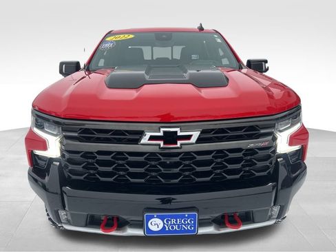 Used 2022 Chevrolet Silverado 1500 ZR2 w/ Technology Package image 10