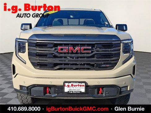 Used 2023 GMC Sierra 1500 AT4X image 2