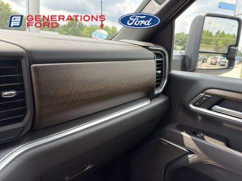 Used 2026 Chevrolet Silverado 2500 High Country w/ Technology Package AWD/4WD image 25