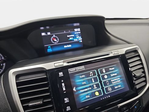 Used 2017 Honda Accord EX-L image 22
