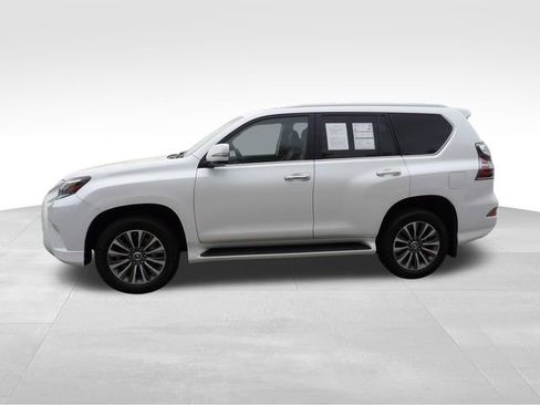Used 2023 Lexus GX 460 Luxury w/ Accessory Package AWD/4WD image 5