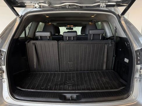 Used 2016 Toyota Highlander XLE image 31