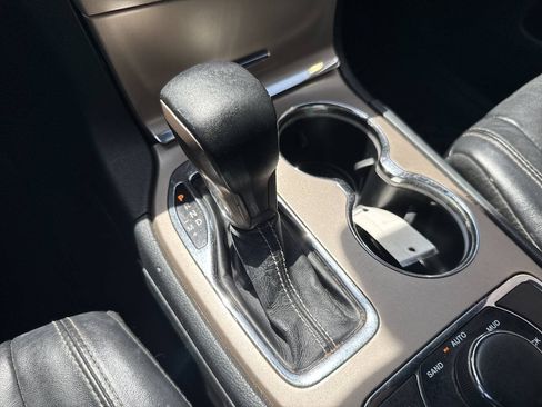 Used 2016 Jeep Grand Cherokee Limited AWD/4WD image 40