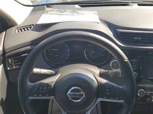 Certified 2022 Nissan Rogue Sport SV image 21