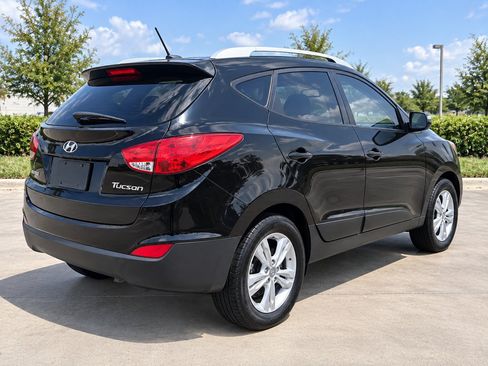 Used 2013 Hyundai Tucson GLS FWD image 6