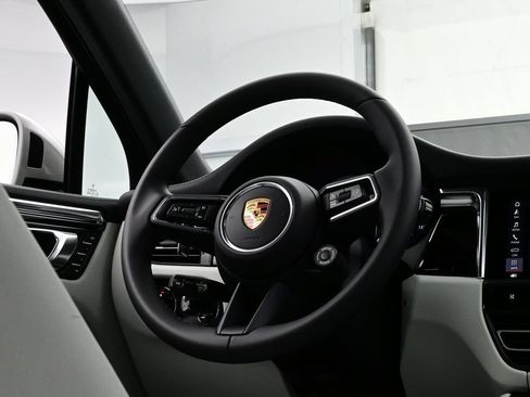 Certified 2026 Porsche Macan GTS AWD/4WD image 21