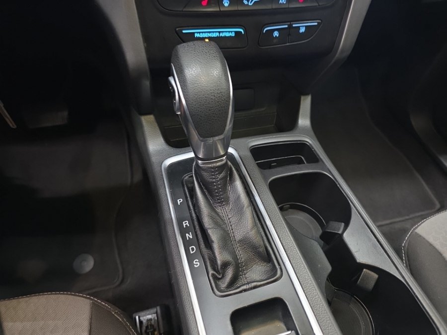 Used 2018 Ford Escape SE w/ SE Sync 3 Package AWD/4WD image 19