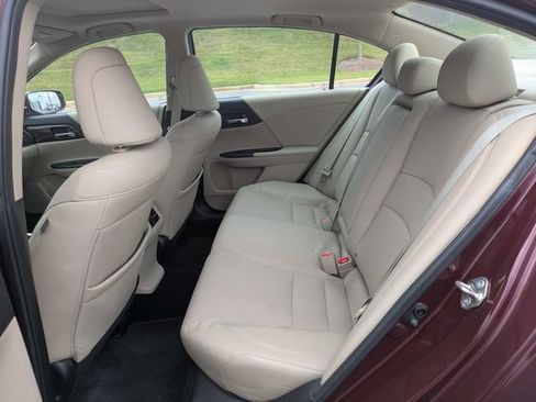 Used 2017 Honda Accord EX-L image 14