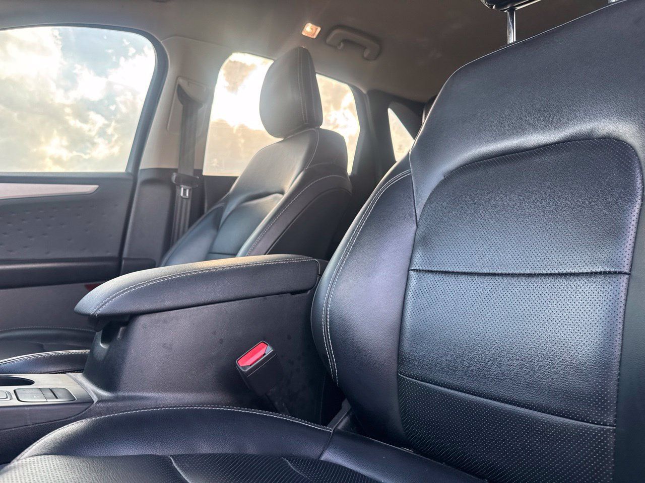 Used 2020 Ford Escape SEL FWD image 42