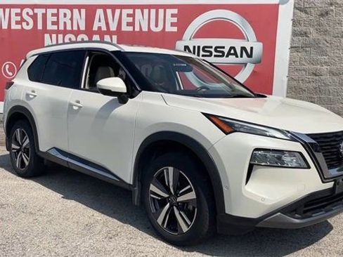 Used 2023 Nissan Rogue SL w/ SL Premium Package image 21