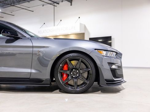 Used 2022 Ford Mustang Shelby GT500 w/ Carbon Fiber Track Pack image 24