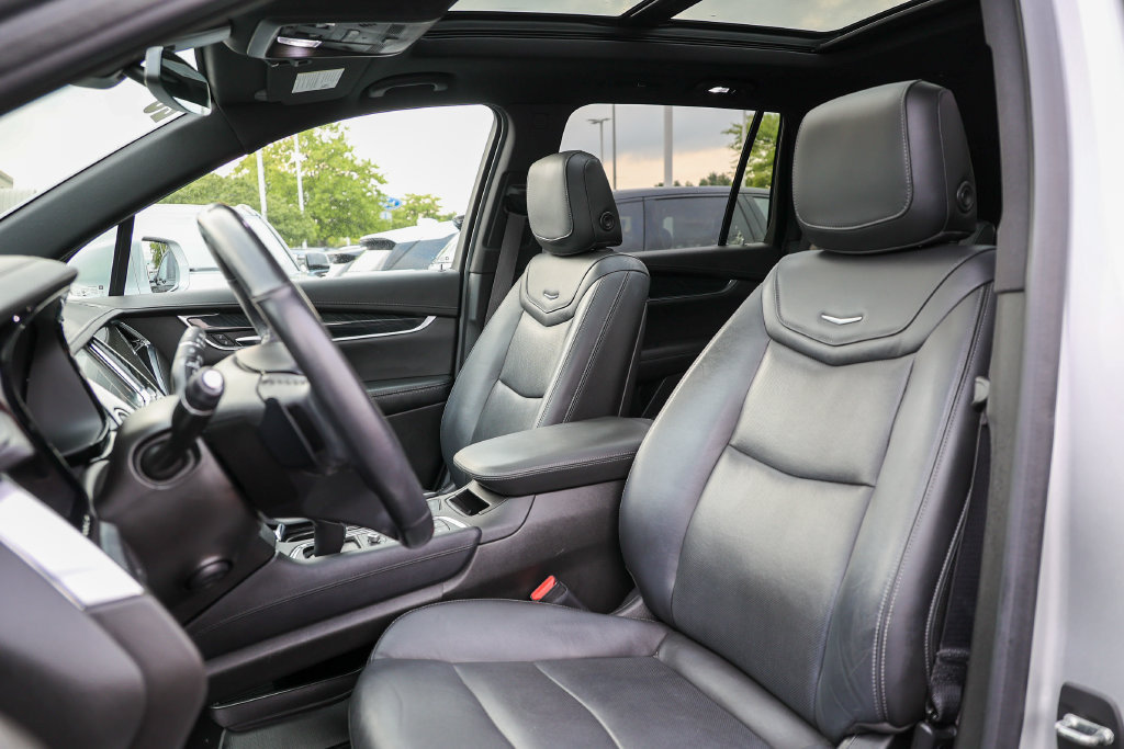 Used 2020 Cadillac XT6 Premium Luxury FWD image 35