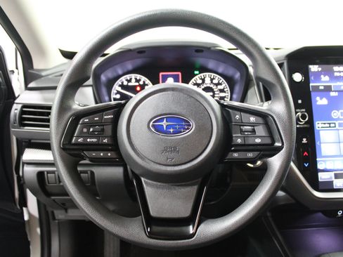Used 2025 Subaru Crosstrek 2.0i Premium AWD/4WD image 9